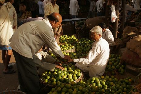 البيع في الحلم , تفسير رؤية الشراء والبيع