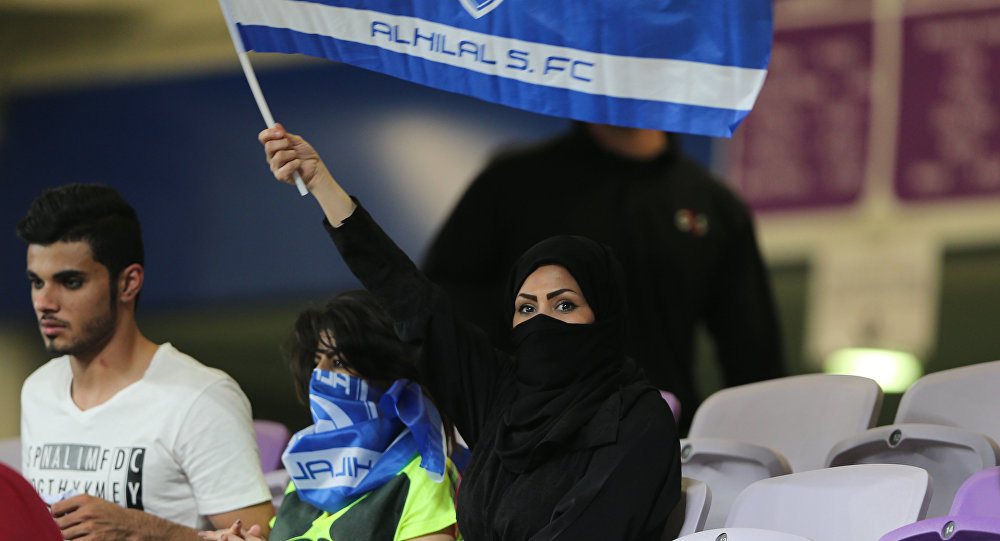 صور مشجعات الهلال - جمهور نادى الهلال من النساء بالصور 3800 9