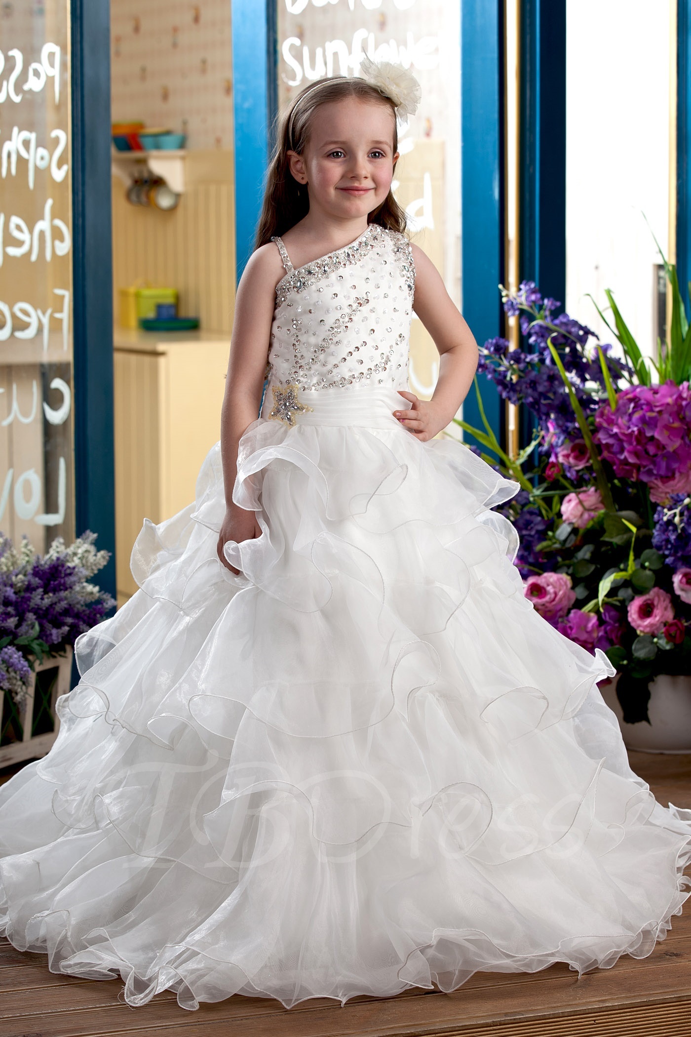 4949 5 ملابس اعراس للبنات الصغار - ازياء سهرة للفتيات الصغيرات شوقة غياث